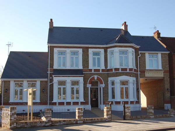 Devonshire Hotel Hornchurch Extérieur photo
